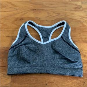 SUPER CUTE GAP SPORTS BRA!!!